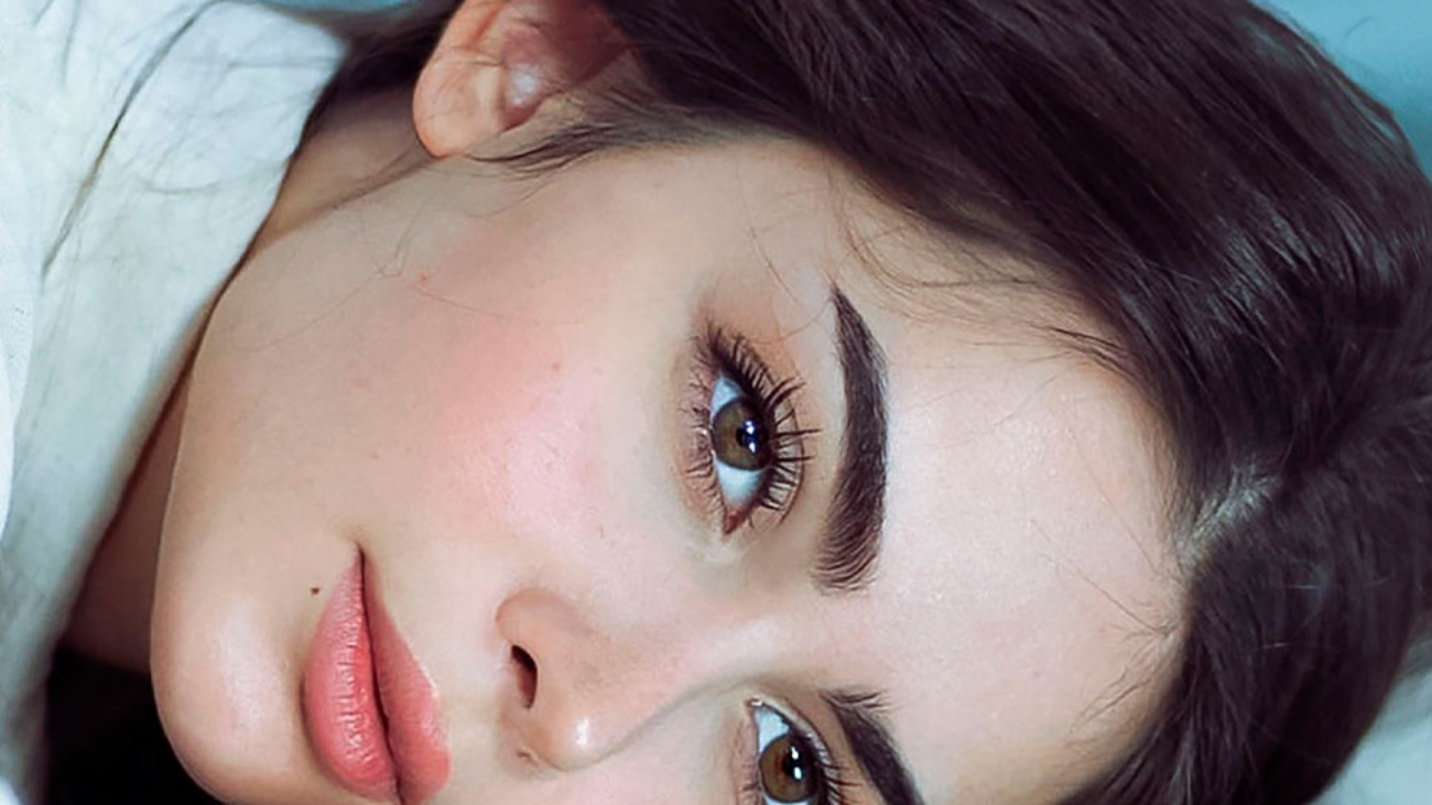Tendencias en cejas y pestañas: lo que más se lleva este año